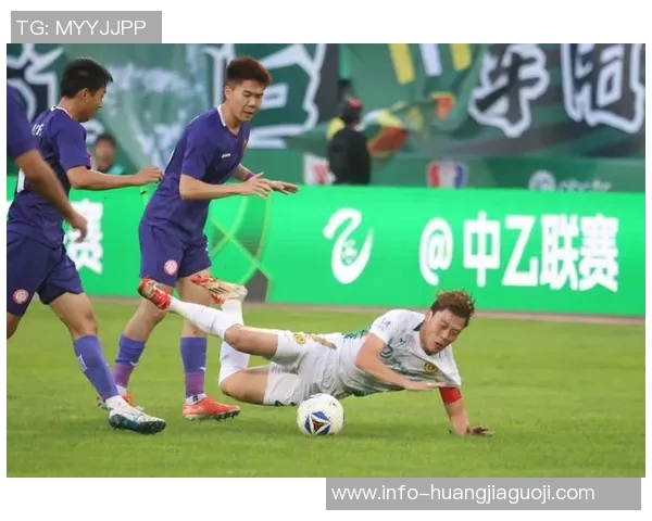 中乙足球对抗赛精彩纷呈各队争夺晋级名额展现青春风采 中乙足球对抗赛精彩纷呈各队争夺晋级名额展现青春风采